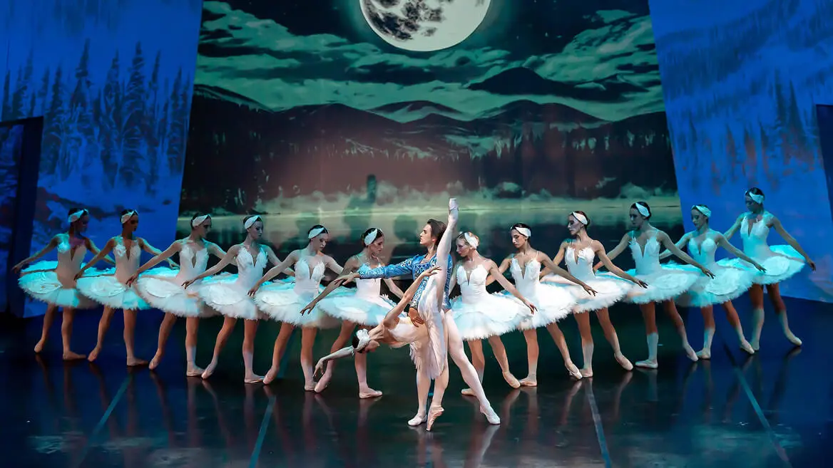 İş Bankası'ndan Uluslararası Bodrum Bale Festivali'ne Destek