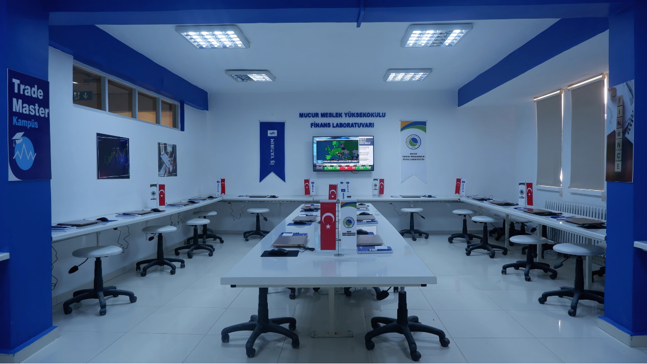 İş Yatırım TradeMaster Kampüs Projesi